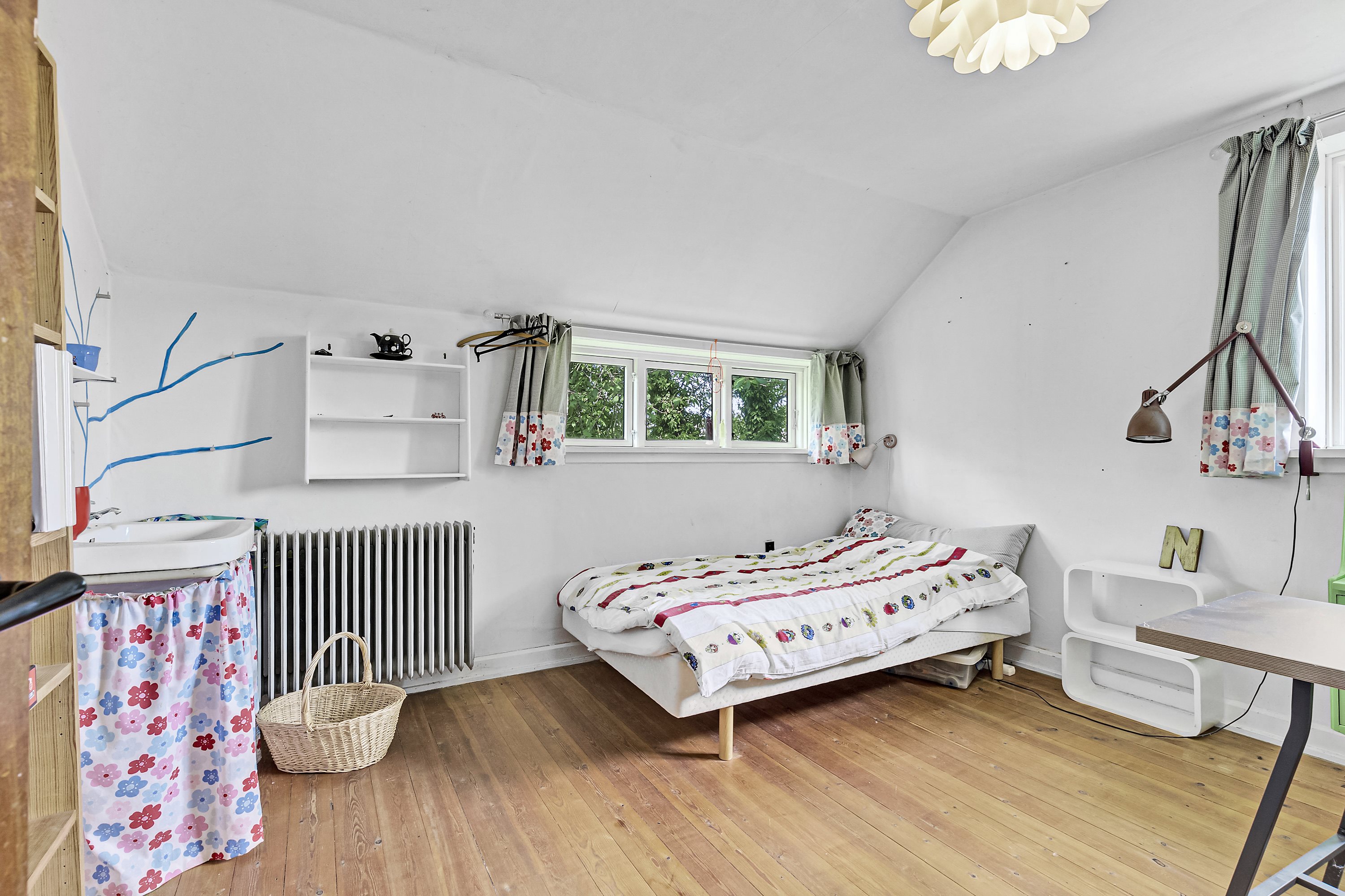 Roskildevej 1, 4330 Hvalsø