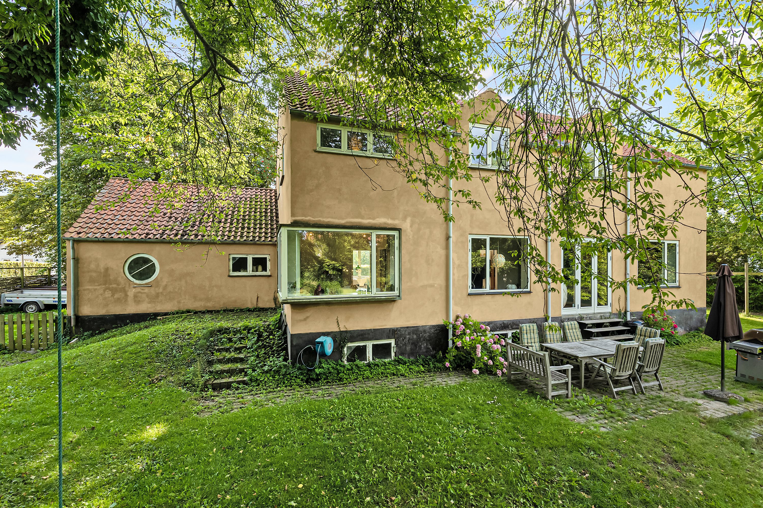 Roskildevej 1, 4330 Hvalsø