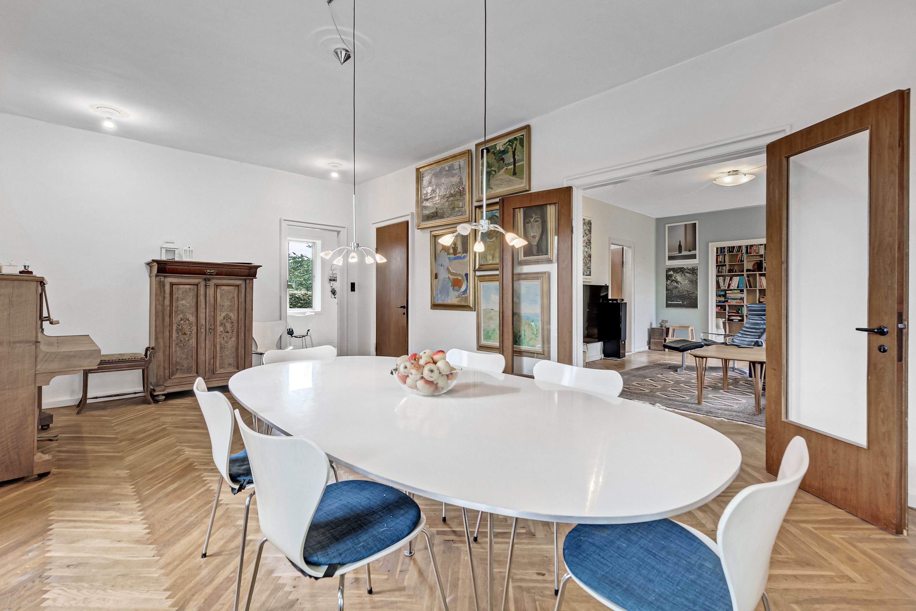 Roskildevej 1, 4330 Hvalsø
