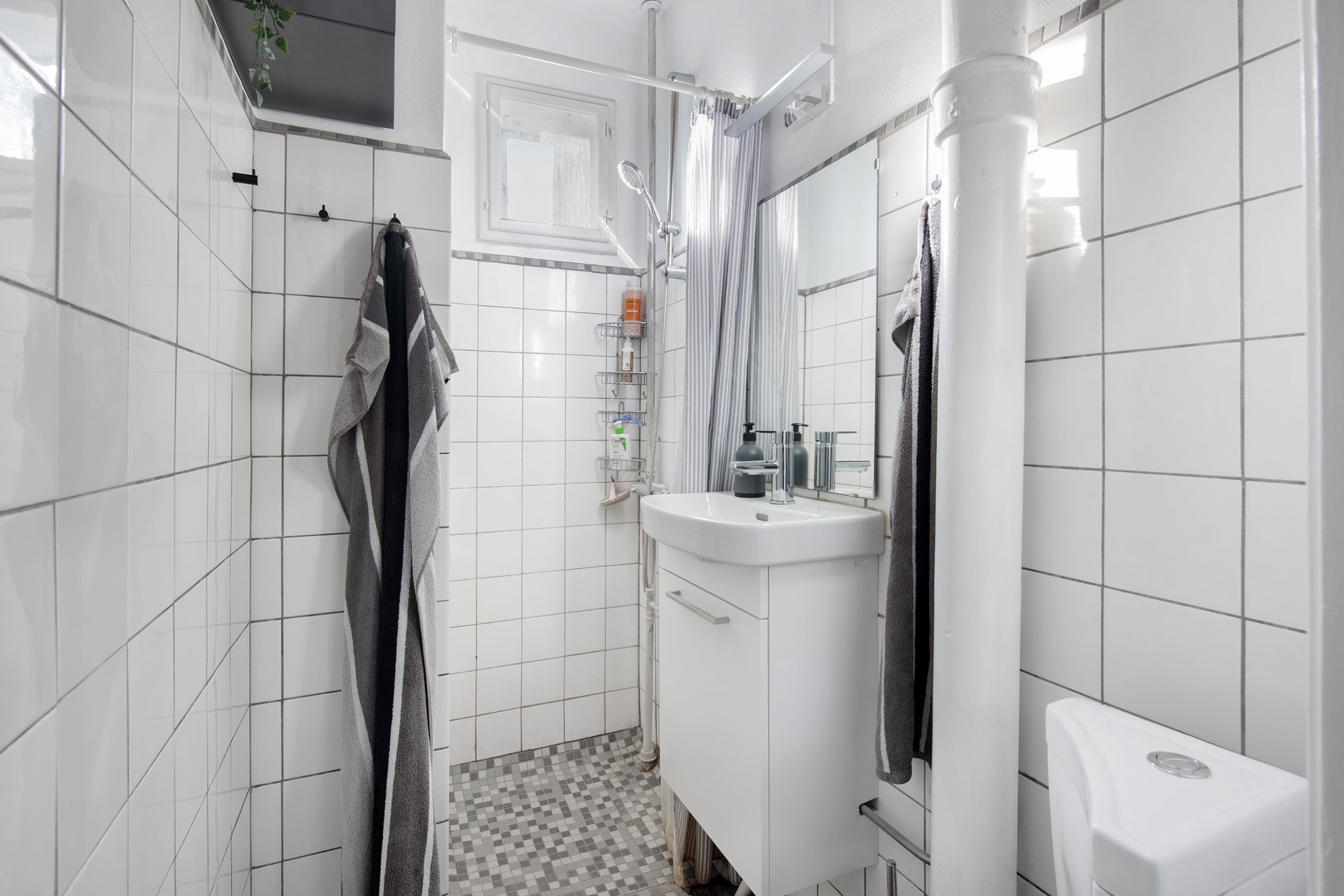 Rådvadsvej 6, 2. th., 2400 København NV