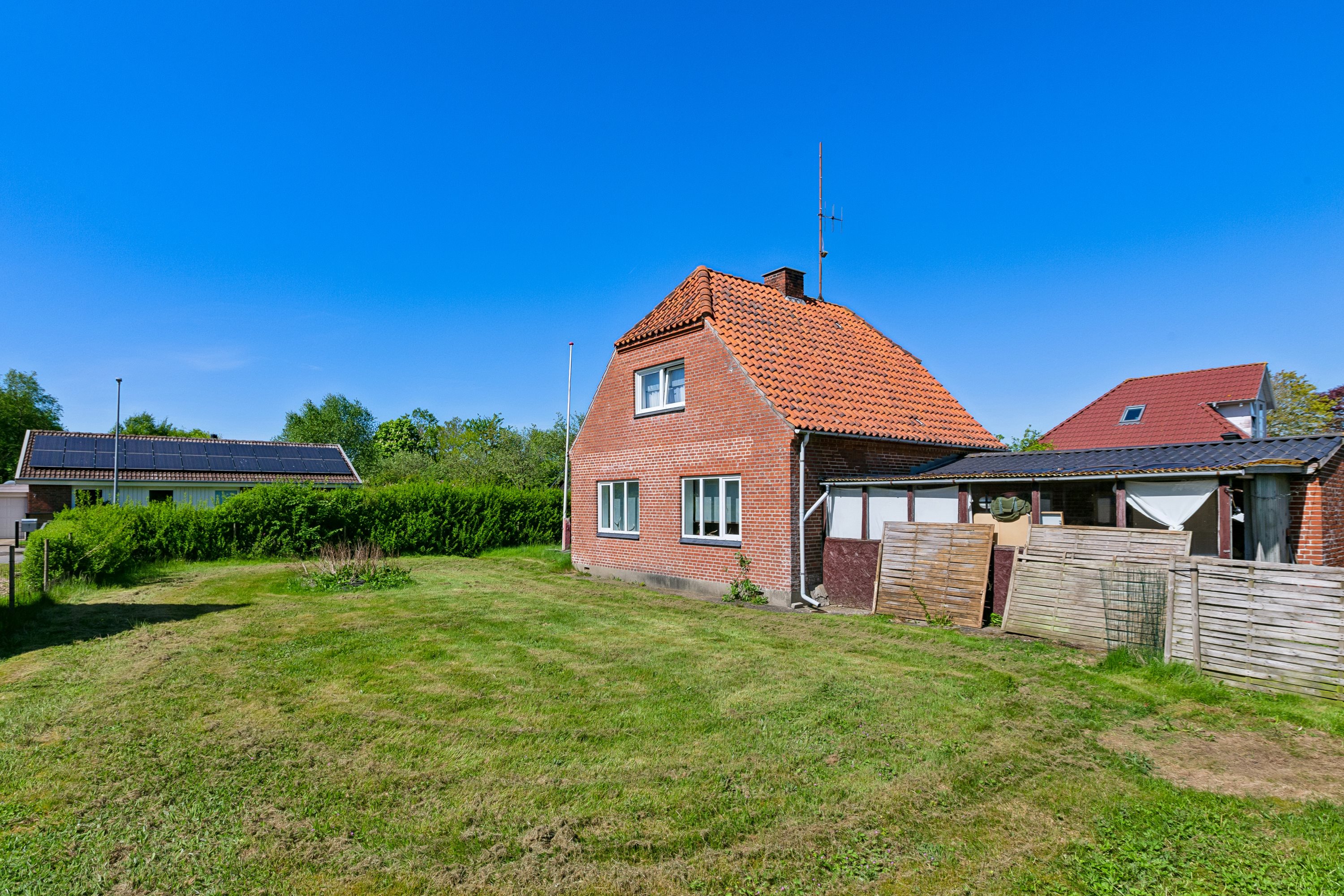Elmevej 8, 6854 Henne