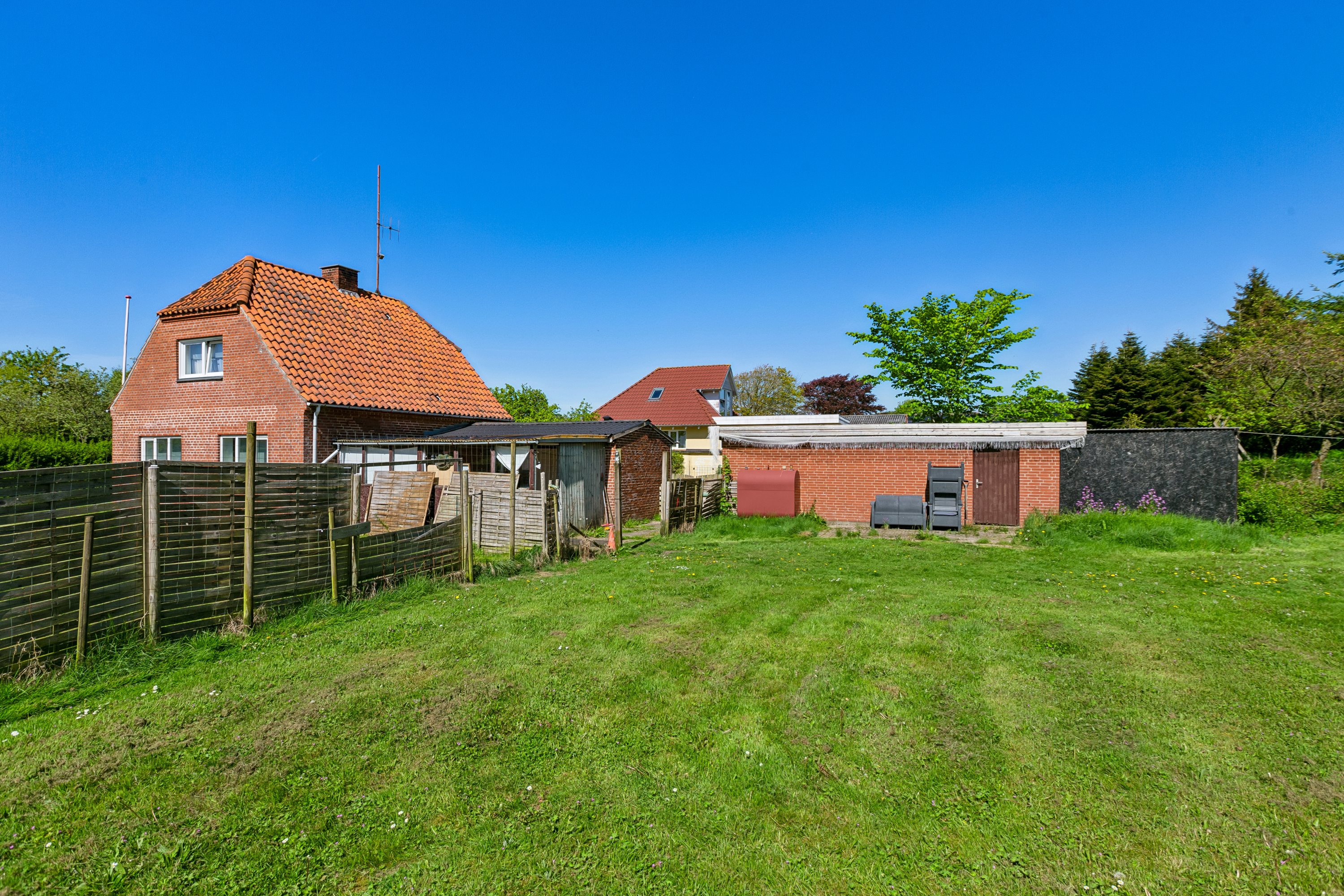 Elmevej 8, 6854 Henne