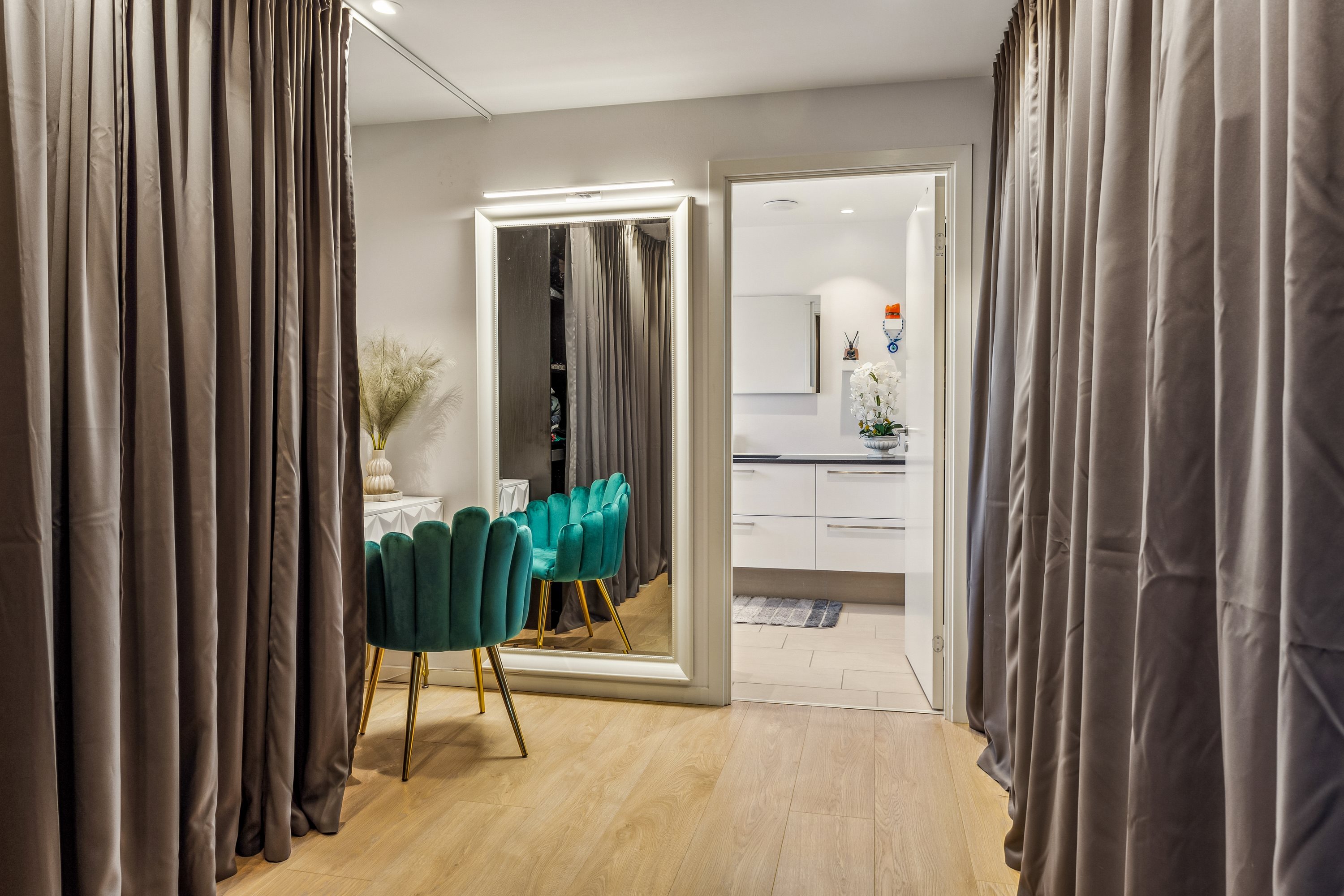 Jenstrup Huse 5, 4690 Haslev