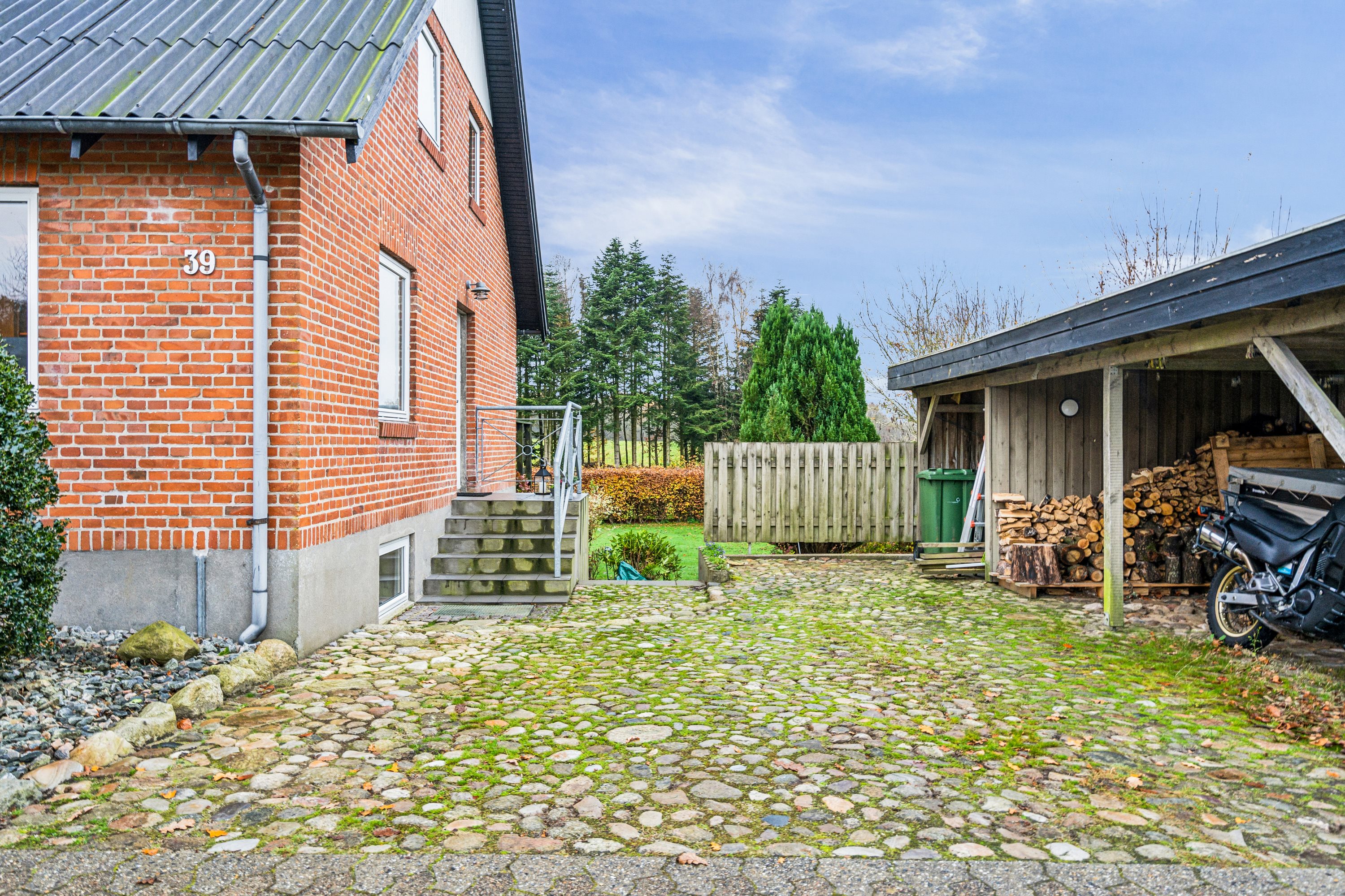 Hedegårdvej 39, 7323 Give