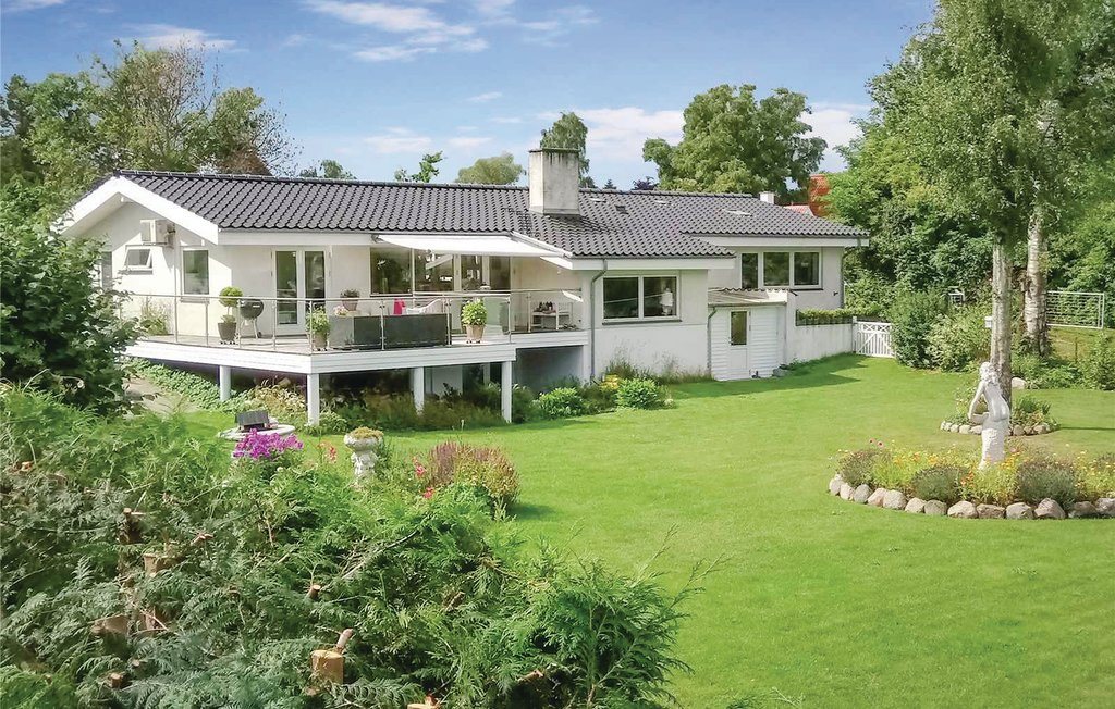 Kystvejen 381, 4671 Strøby