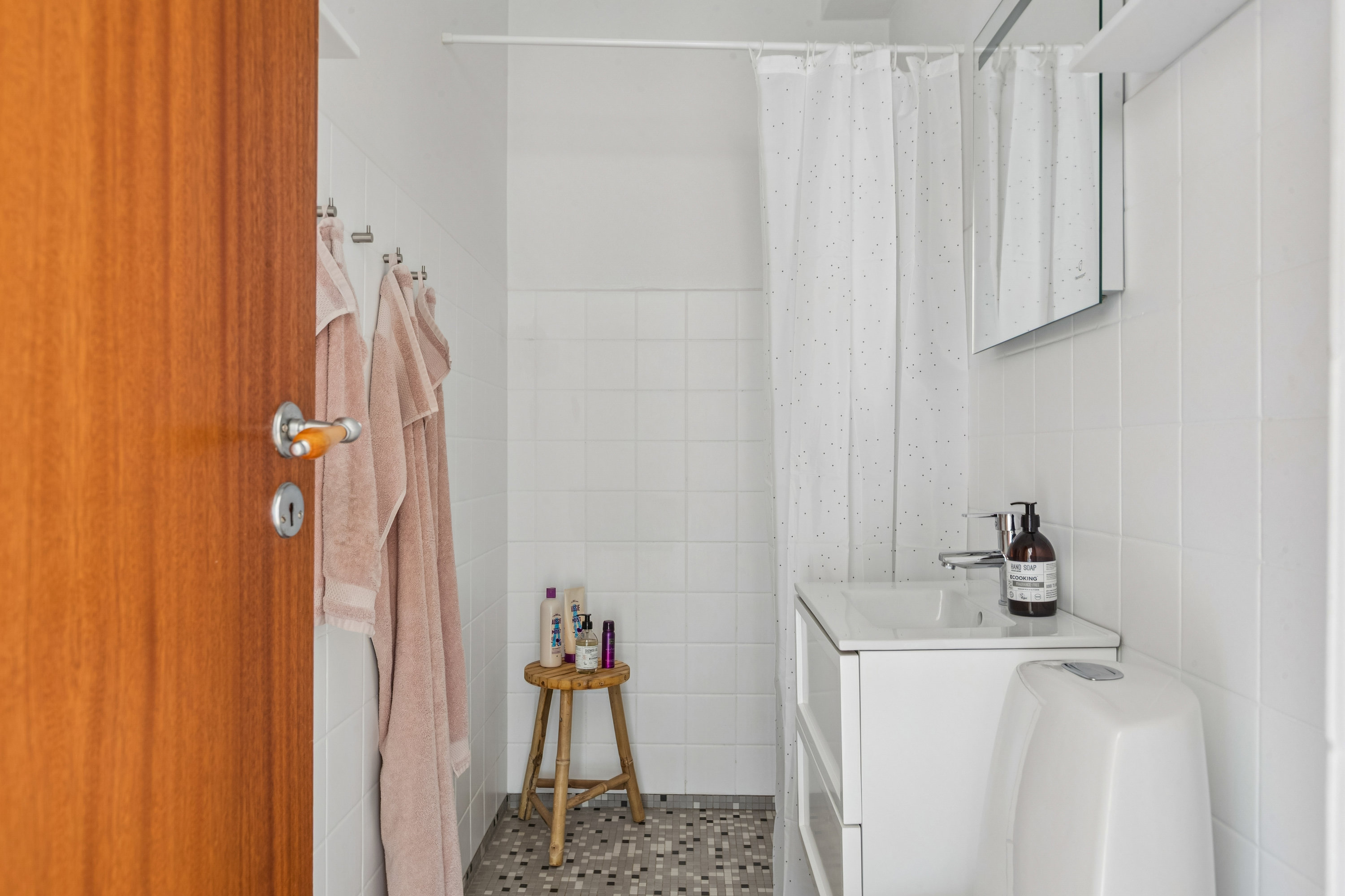 Farum Hovedgade 80D, st.. mf., 3520 Farum