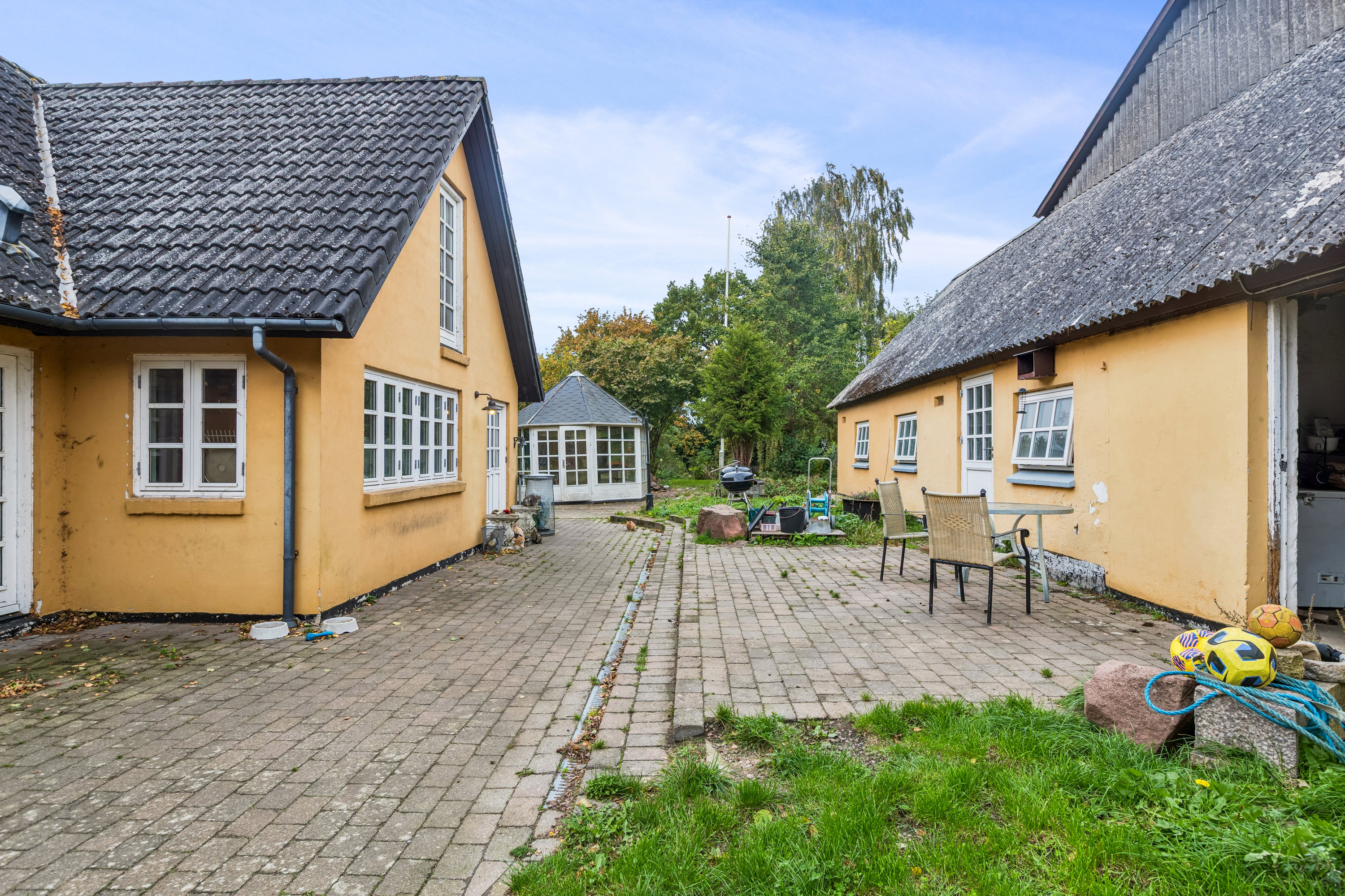 Damvej 16, 4652 Hårlev