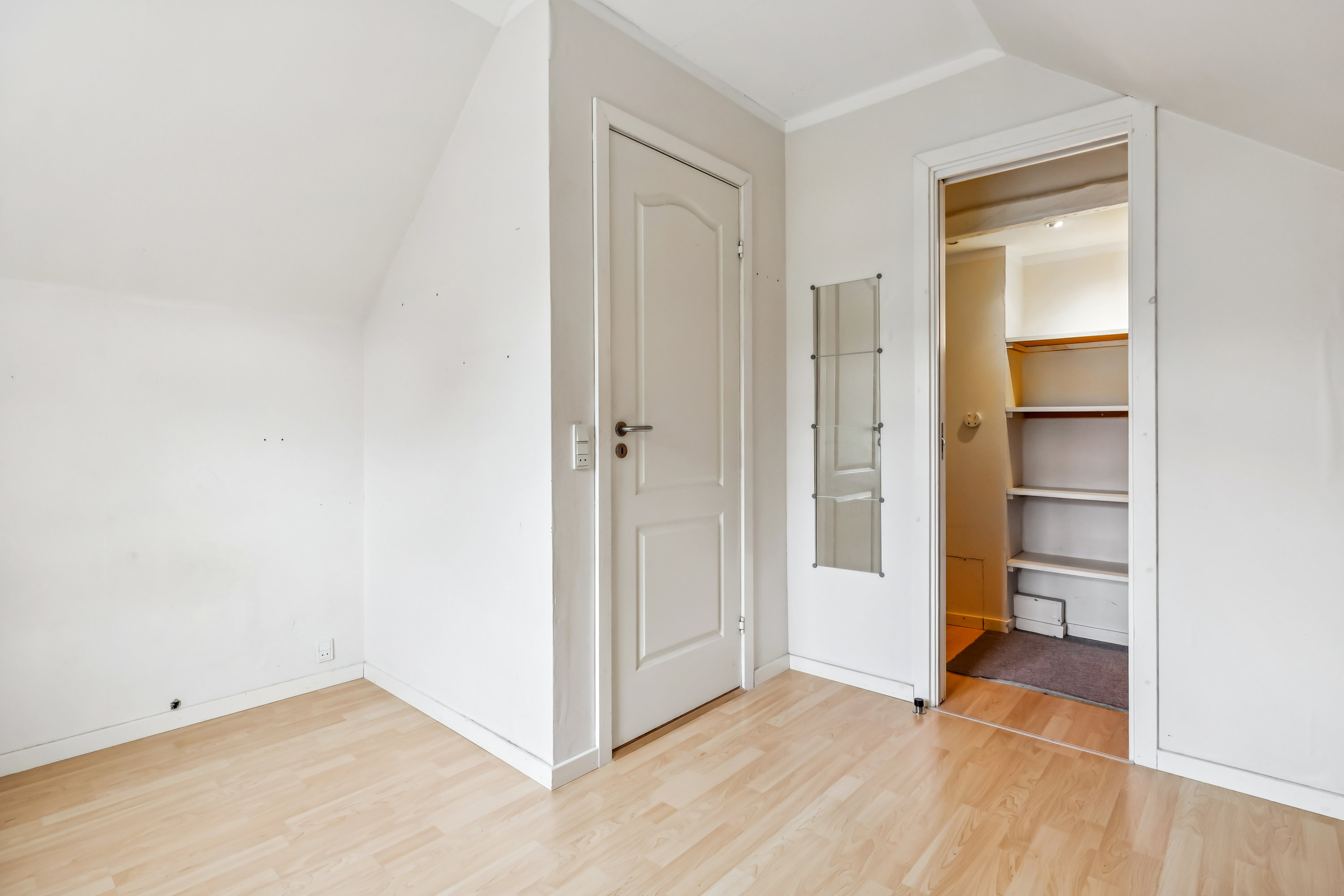 Langgade 1, 8350 Hundslund