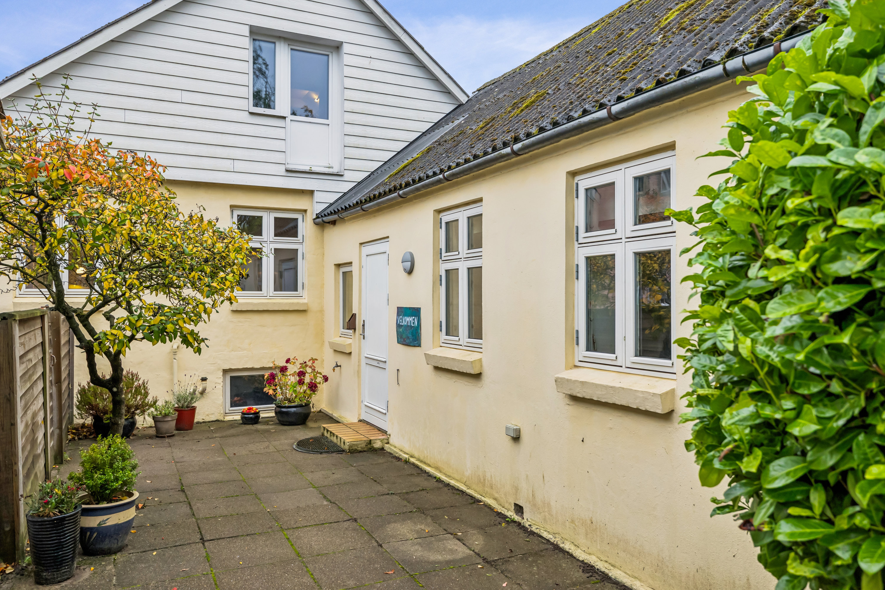 Langgade 1, 8350 Hundslund