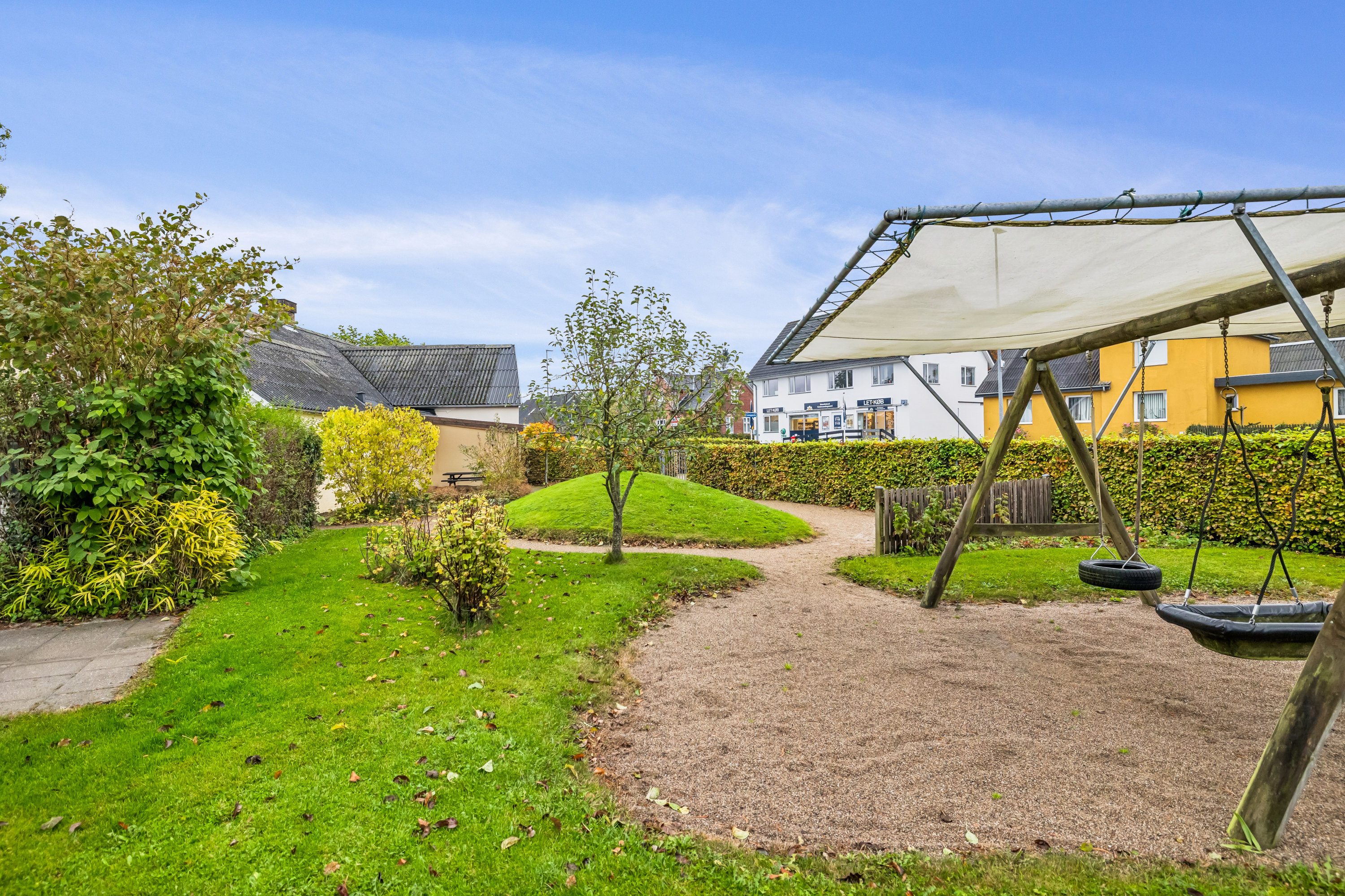 Langgade 1, 8350 Hundslund