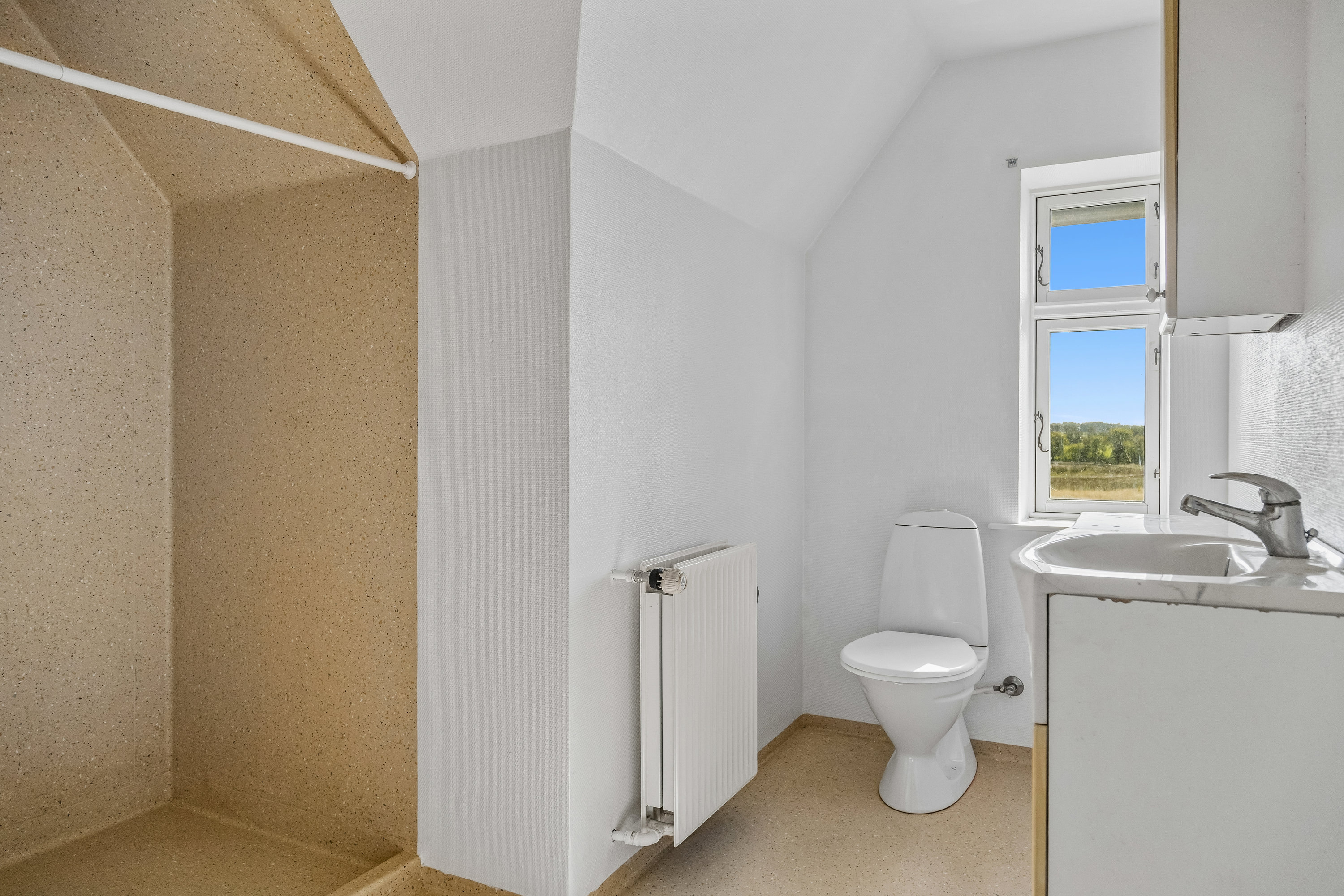 Loftlundvej 4, 7323 Give