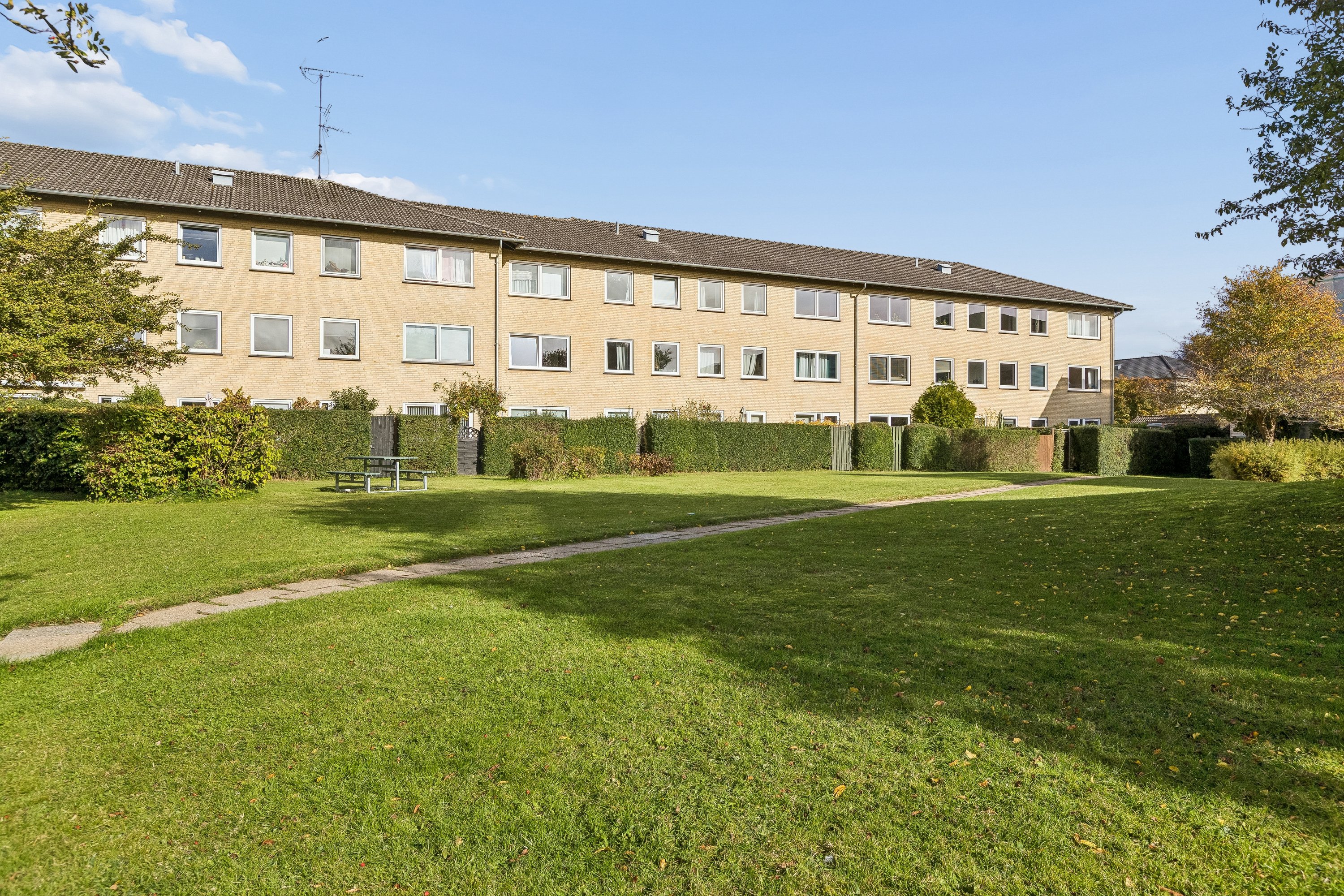 Rønnevangshusene 27, 2. mf., 2630 Taastrup