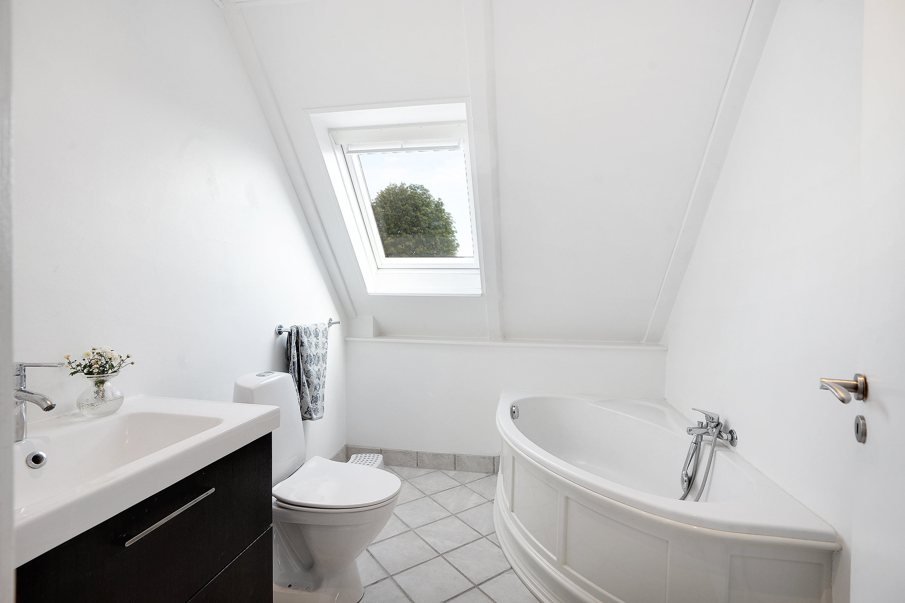 Helgavej 9, Mørdrup, 3060 Espergærde